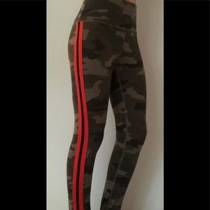 Garage army print red strip leggings